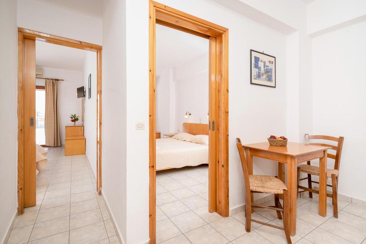 Adonis Hotel